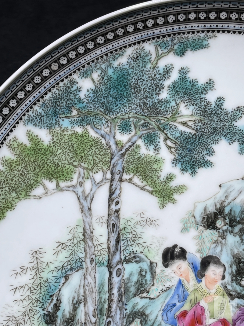 民国 李兆麟画粉彩仕女纹大盘 - 图5